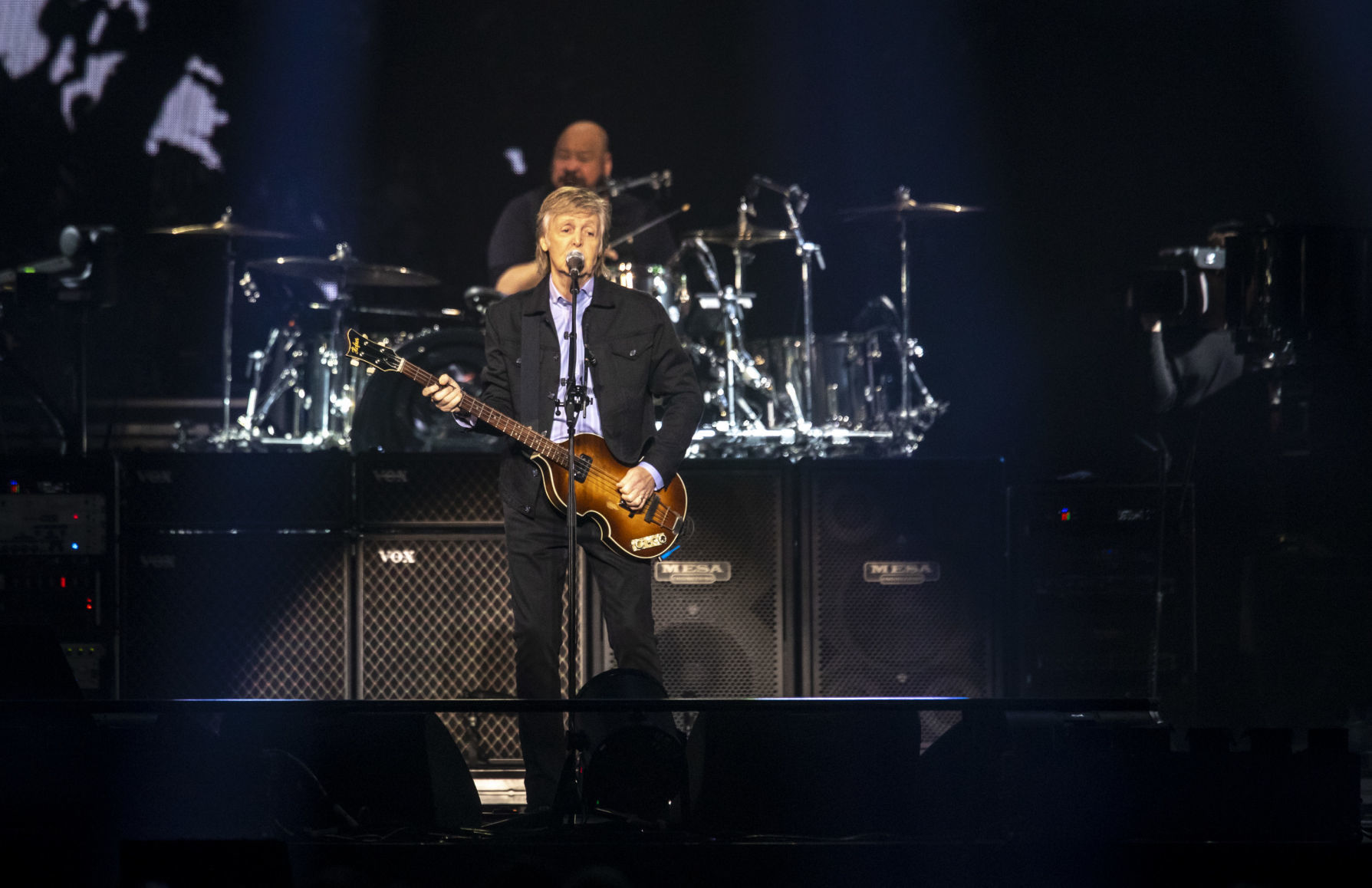 061219-McCartney-Concert-015